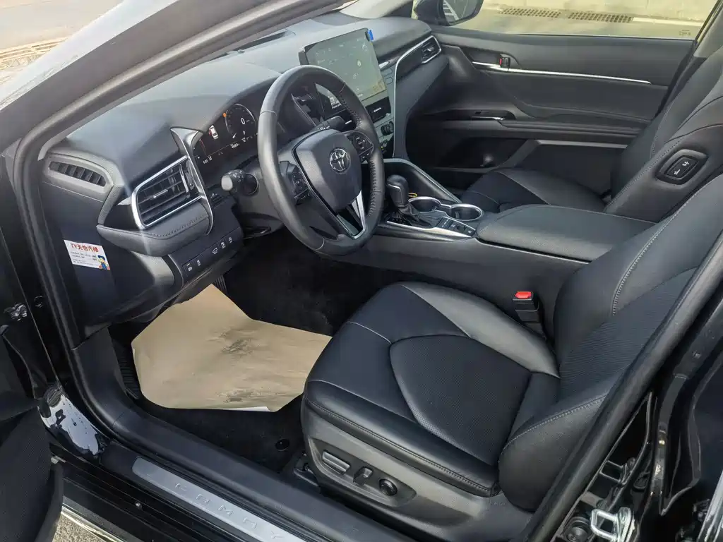Camry 2023 2.5G Deluxe Edition купить на сайте DeffCars