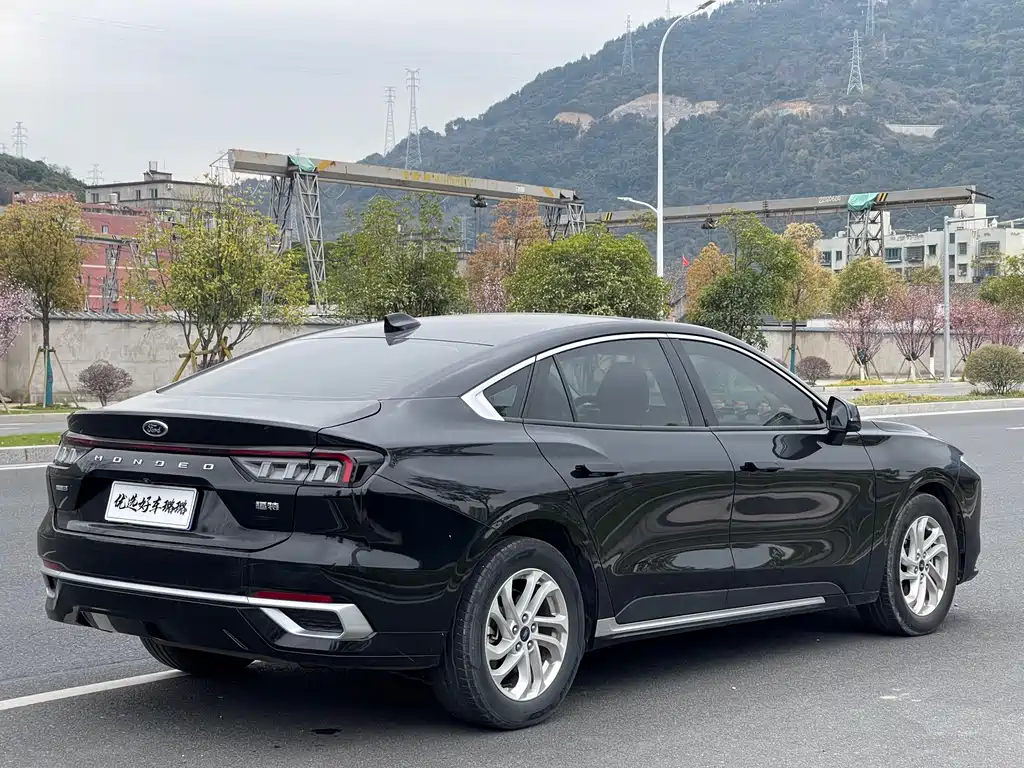 Mondeo 2022 facelift EcoBoost 245 fashionable model купить на сайте DeffCars