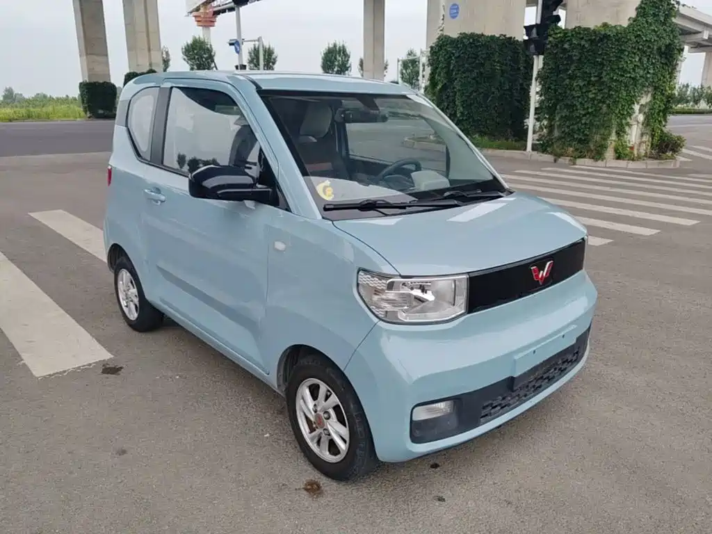 Hongguang MINIEV 2020 Yuexiang model lithium iron phosphate купить на сайте DeffCars