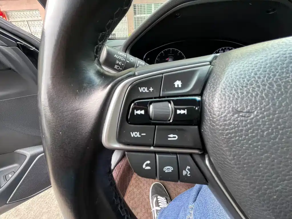 Accord 2022 260TURBO Deluxe Edition купить на сайте DeffCars
