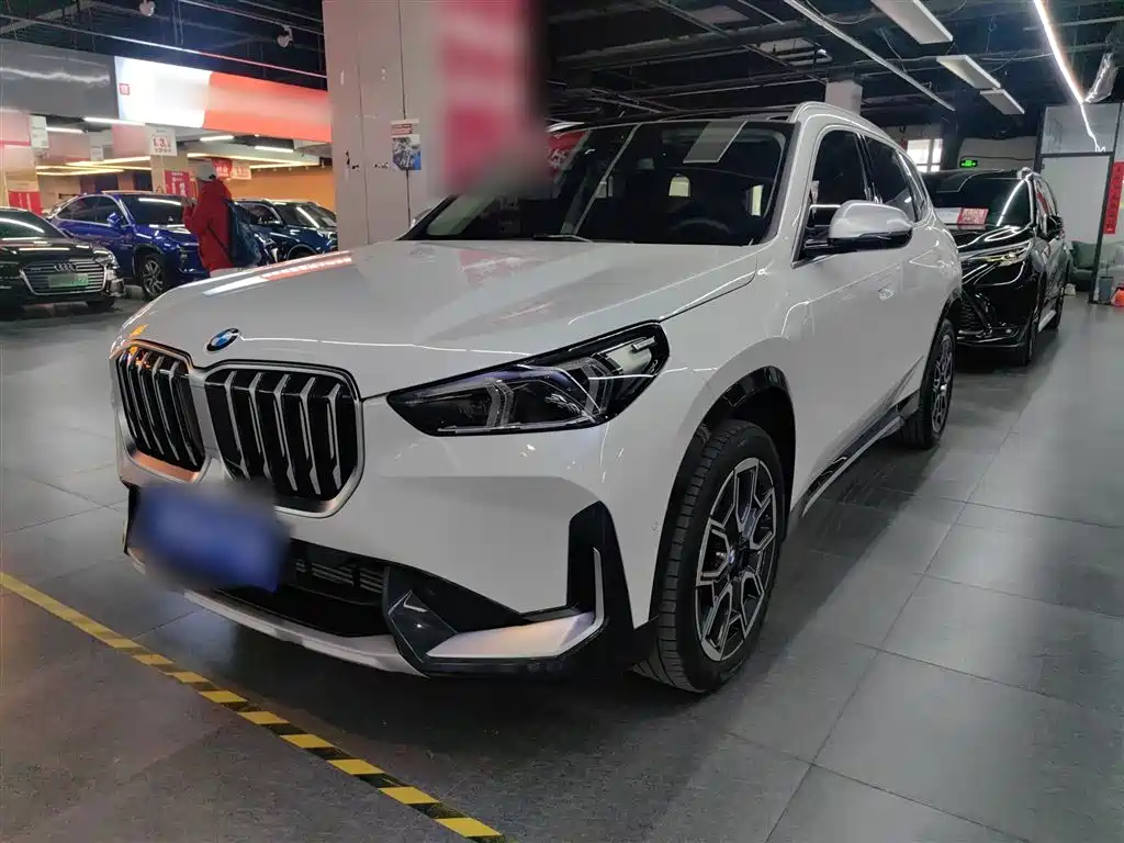 BMW X1 2023 sDrive25Li X Design Package купить на сайте DeffCars