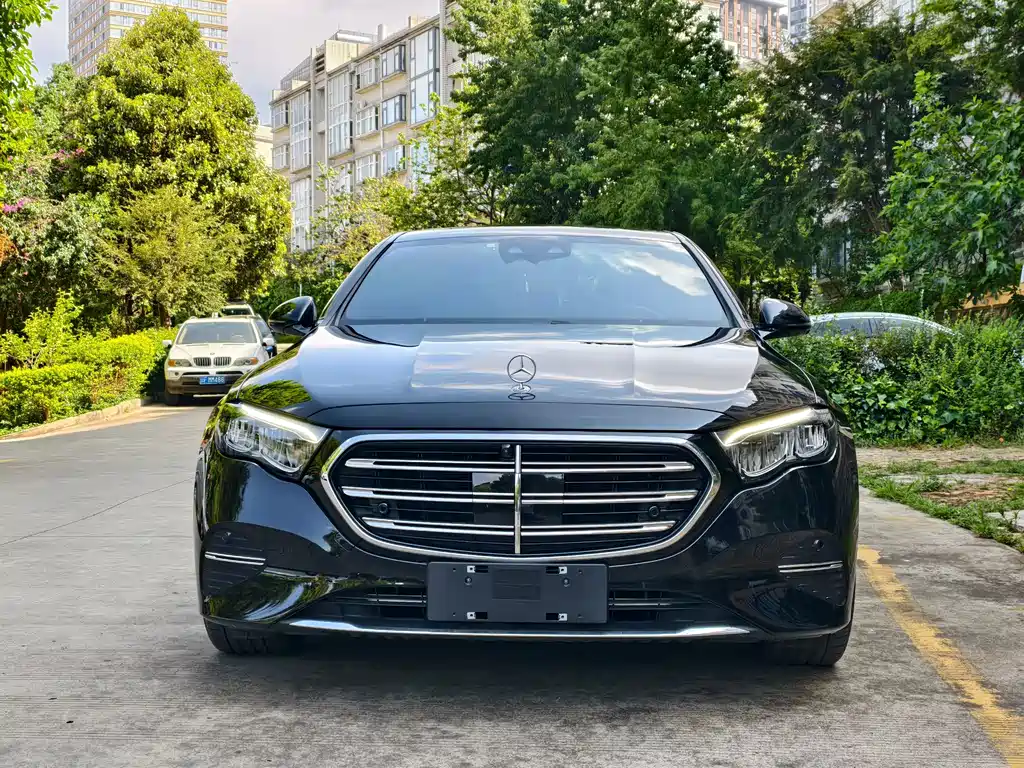 Mercedes-Benz E-Class 2025 E 300 L Luxury Model купить на сайте DeffCars
