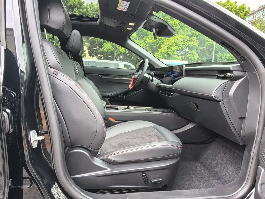 Mondeo 2023 EcoBoost 180 Luxury купить на сайте DeffCars