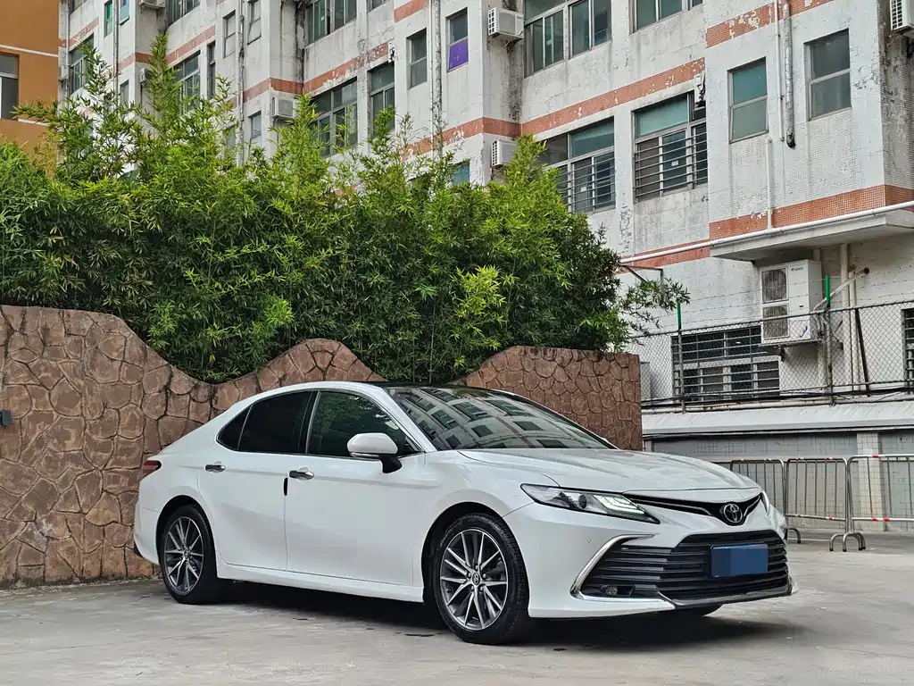 Camry 2021 2.5G Deluxe Edition купить на сайте DeffCars
