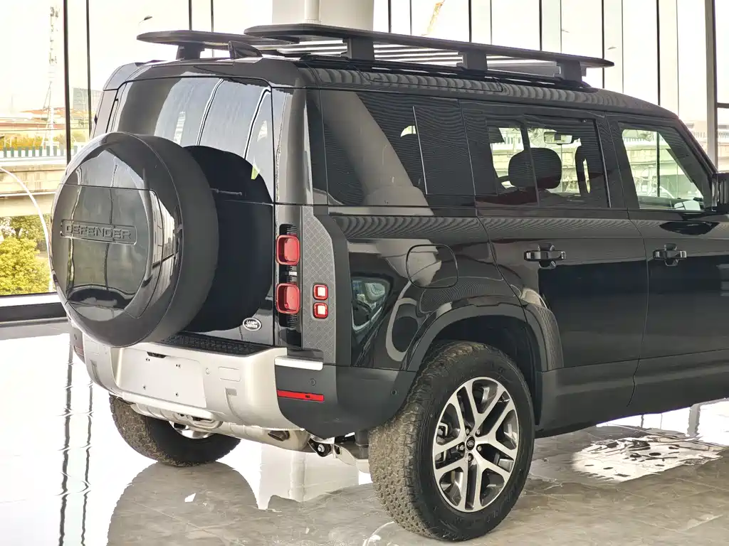 Land Rover Defender 2025 110 3.0T P400 Dark Special Edition купить на сайте DeffCars