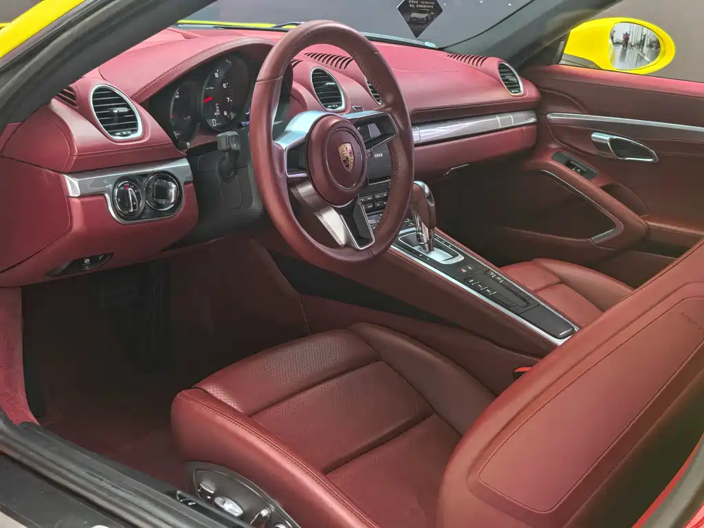 Porsche 718 2016 Cayman 2.0T купить на сайте DeffCars