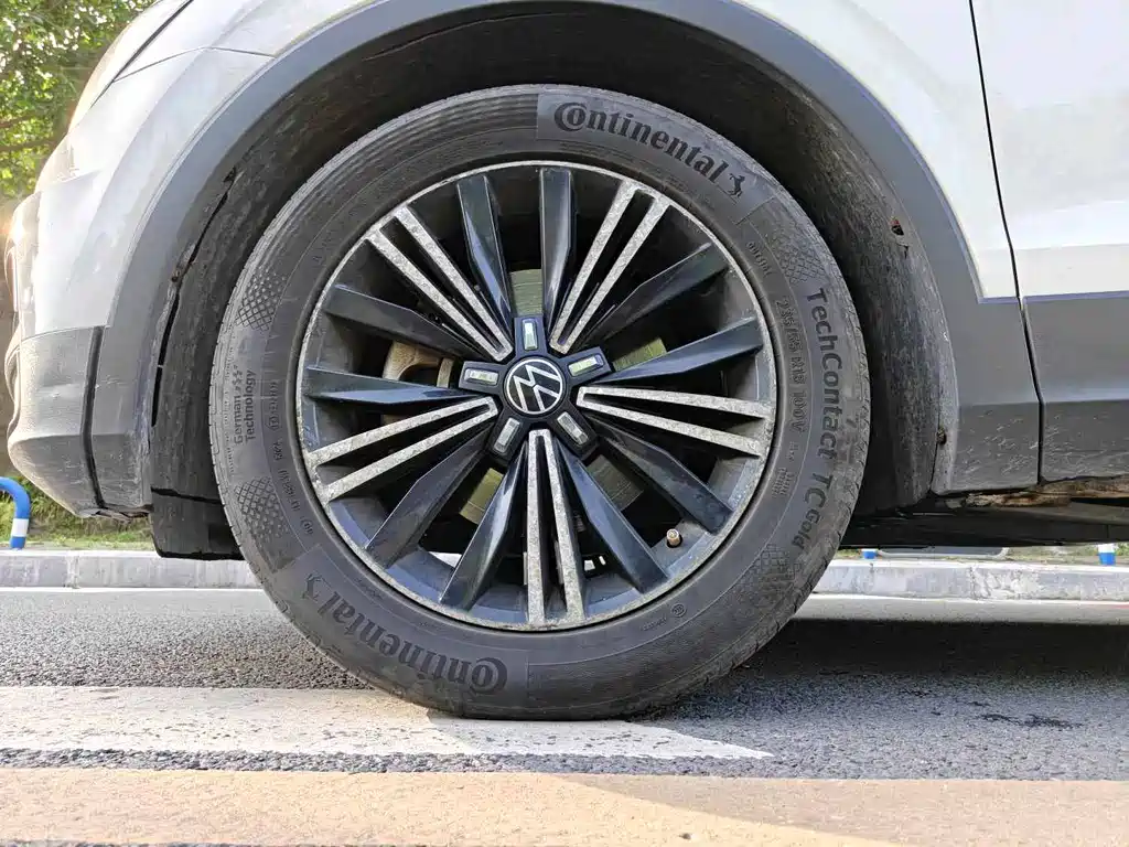 Tiguan L 2021 330TSI automatic two-wheel drive smart version купить на сайте DeffCars