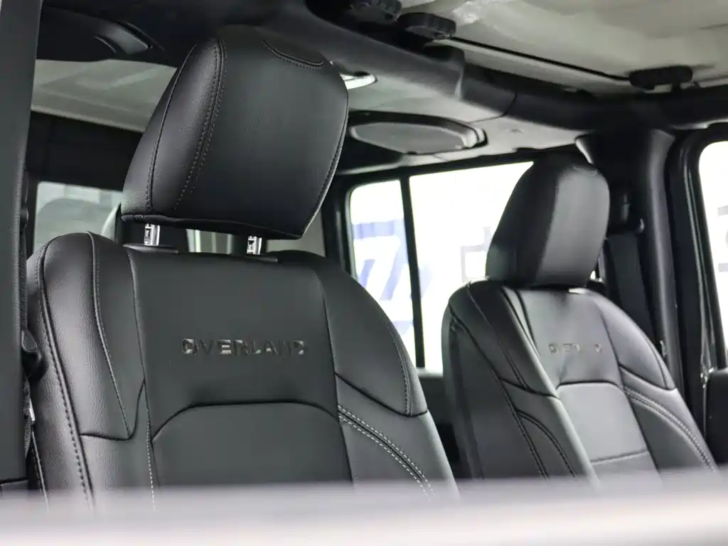 Gladiator 2023 3.6L Overland купить на сайте DeffCars