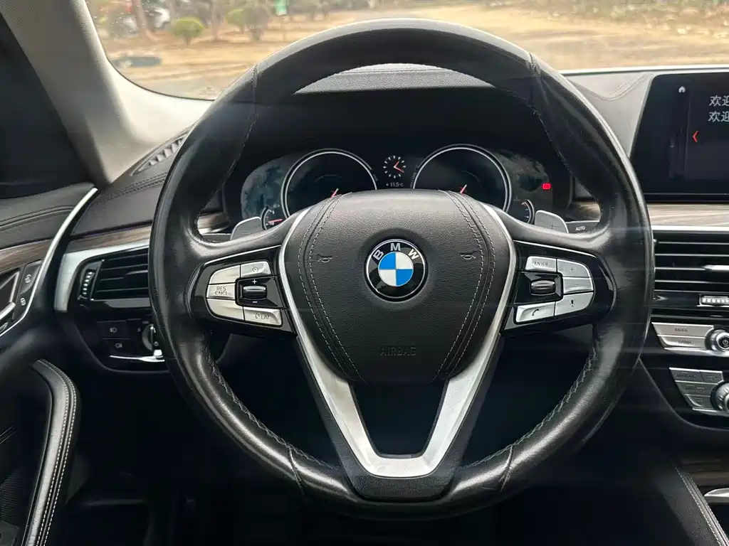 BMW 5 Series 2018 530Li xDrive M Sports Package купить на сайте DeffCars