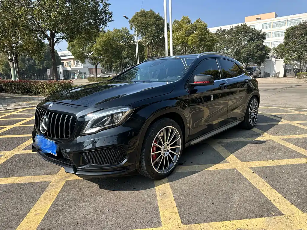 Mercedes-Benz GLA AMG 2015 AMG GLA 45 4MATIC купить на сайте DeffCars