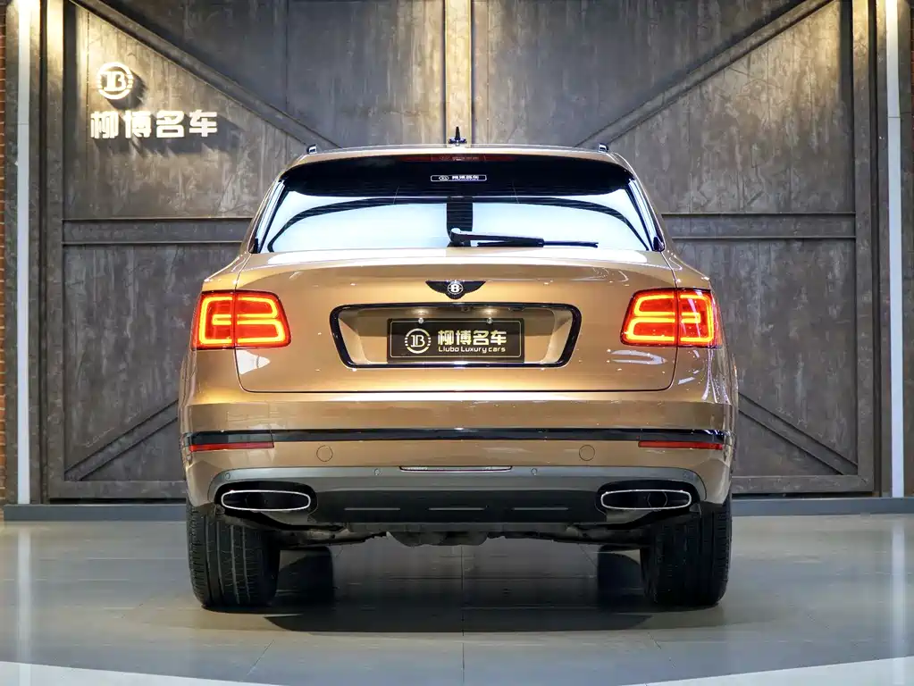 Bentayga 2018 4.0T V8 купить на сайте DeffCars