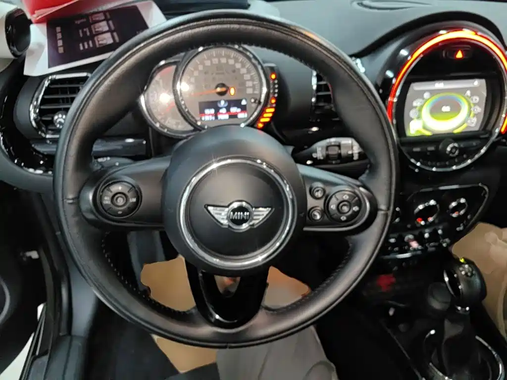 MINI CLUBMAN 2016 facelift 1.5T COOPER купить на сайте DeffCars