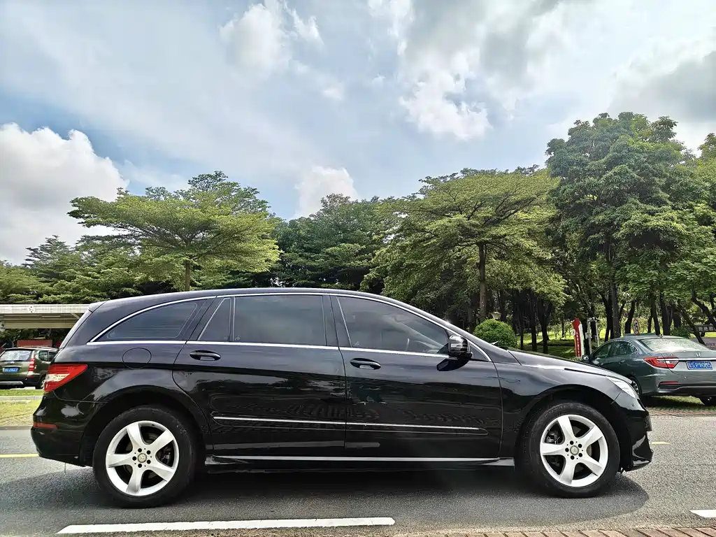 Mercedes-Benz R-Class 2015 R 400 4MATIC Business Type купить на сайте DeffCars
