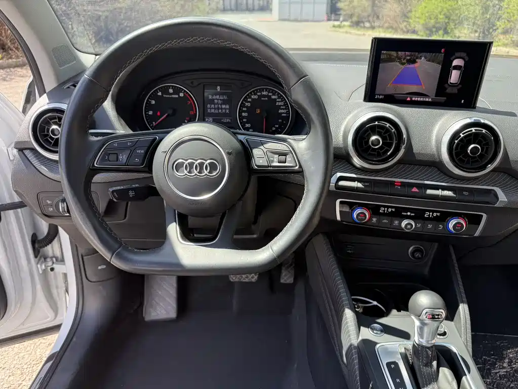 Audi Q2L 2022 35 TFSI fashionable and dynamic купить на сайте DeffCars