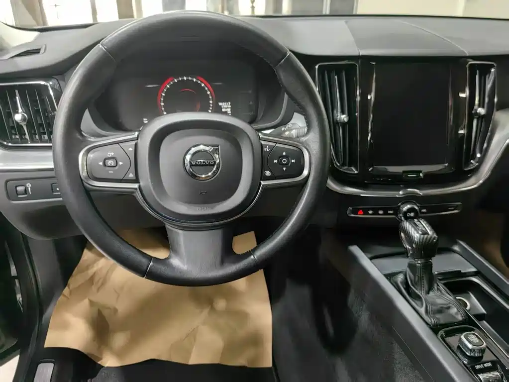 Volvo XC60 2019 T5 Four-wheel Drive Smart Edition National VI купить на сайте DeffCars