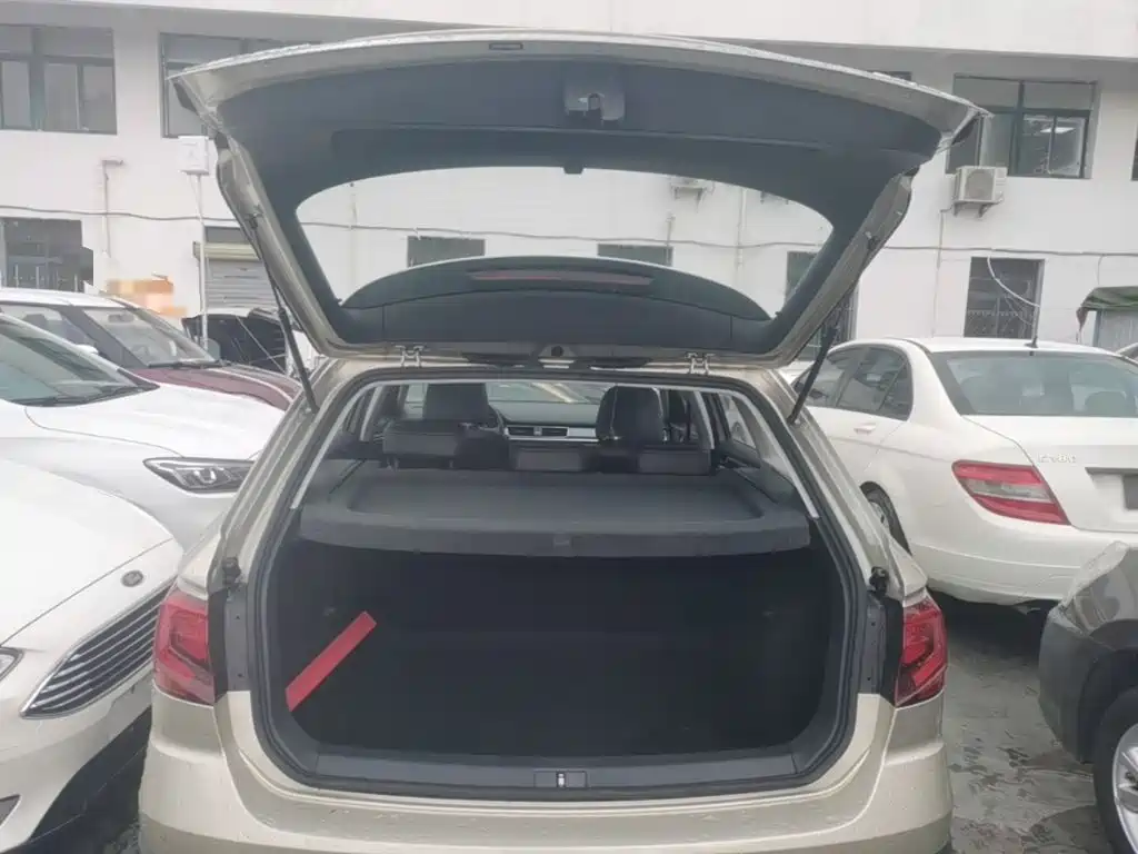 C-TREK Weiling 2017 1.6L automatic comfort model купить на сайте DeffCars