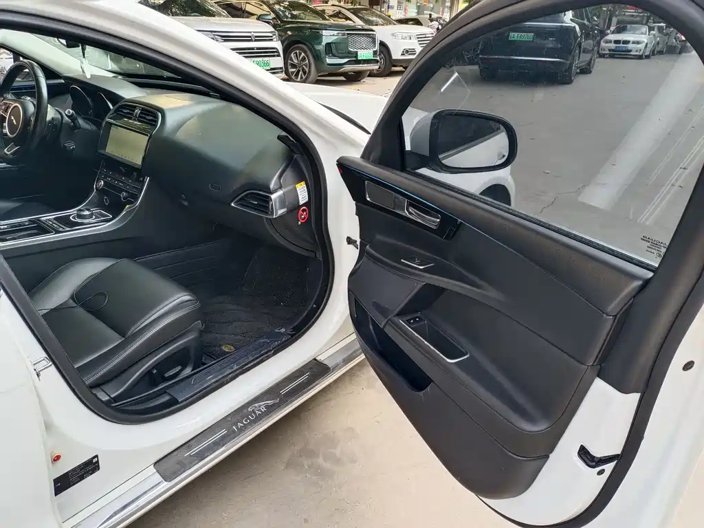 Jaguar XEL 2019 2.0T 200PS Elite Edition купить на сайте DeffCars