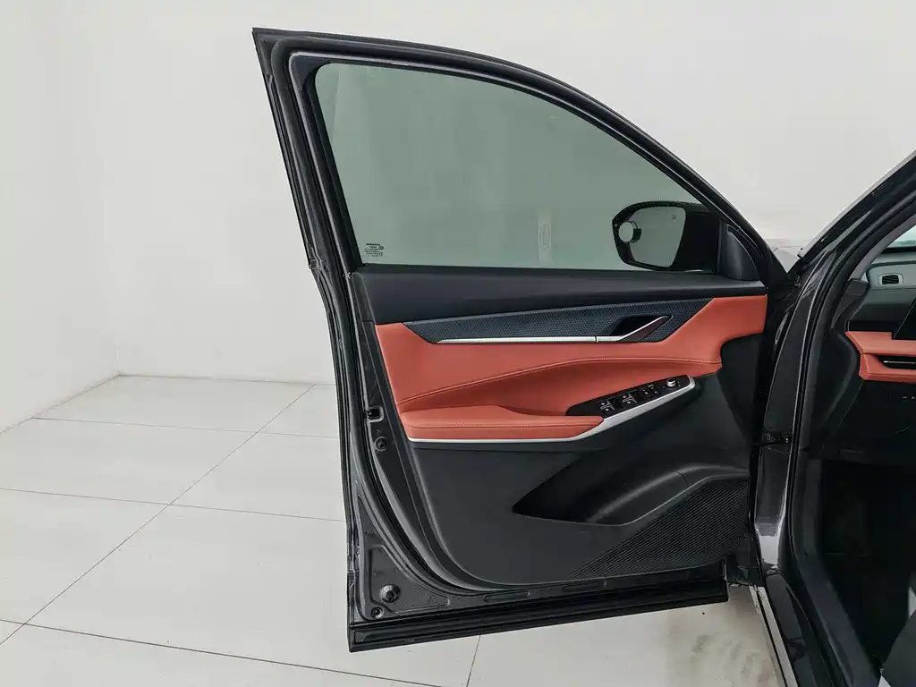 Changan CS75PLUS 2025 third generation championship version 1.5T Jinhang model купить на сайте DeffCars