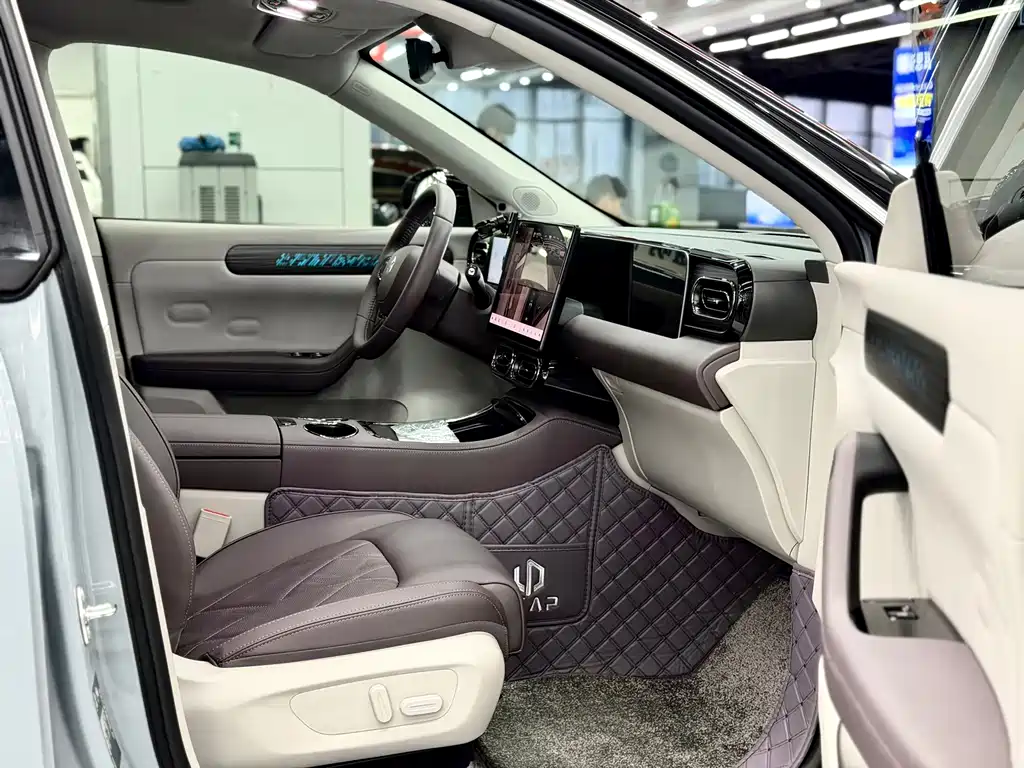 C11 2024 Pure Electric 580 Exclusive Edition купить на сайте DeffCars