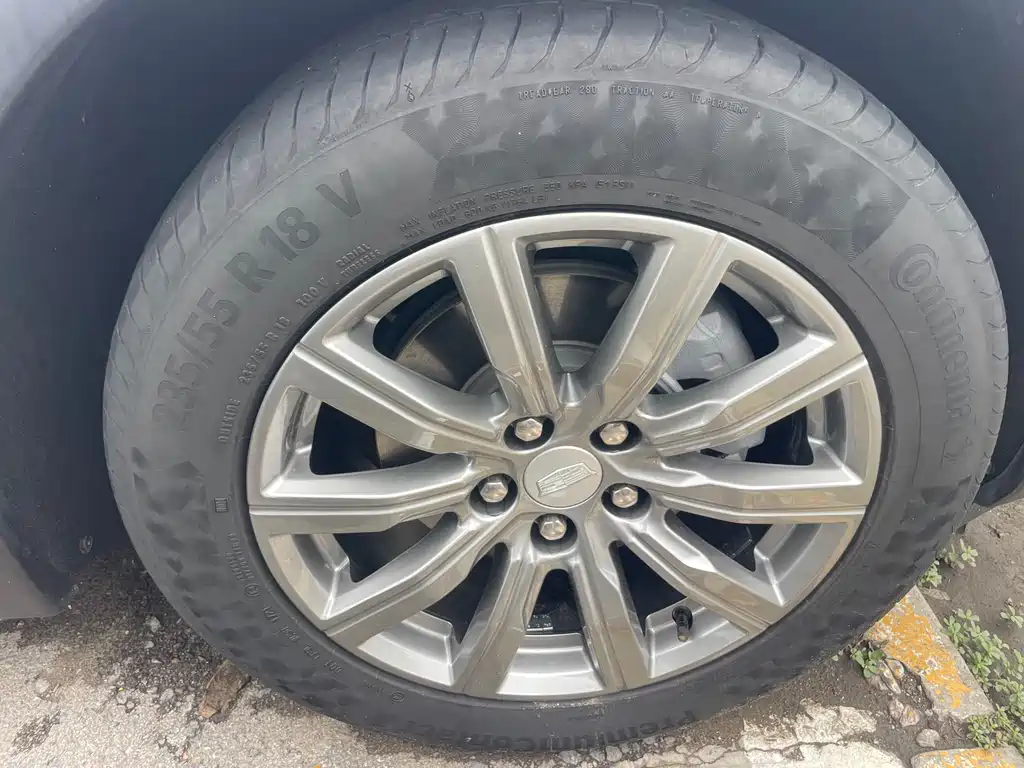 Cadillac XT4 2021 28T two-wheel drive luxury model купить на сайте DeffCars
