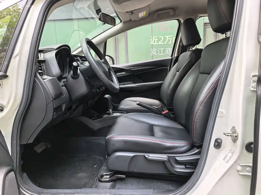 Fit 2018 1.5L CVT Comfort Edition купить на сайте DeffCars