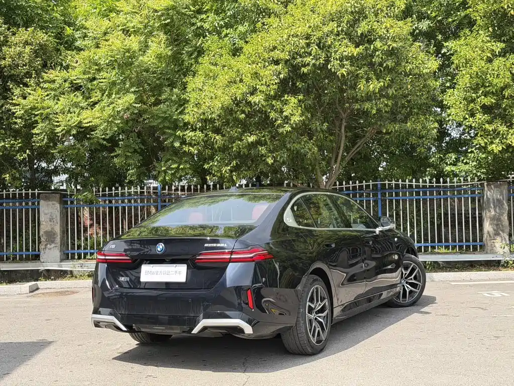 BMW i5 2025 eDrive 35L M Sports Package купить на сайте DeffCars