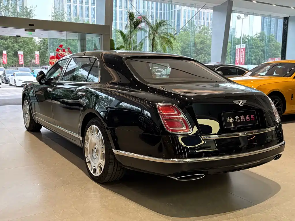 Mulsanne 2017 6.8T long wheelbase version купить на сайте DeffCars