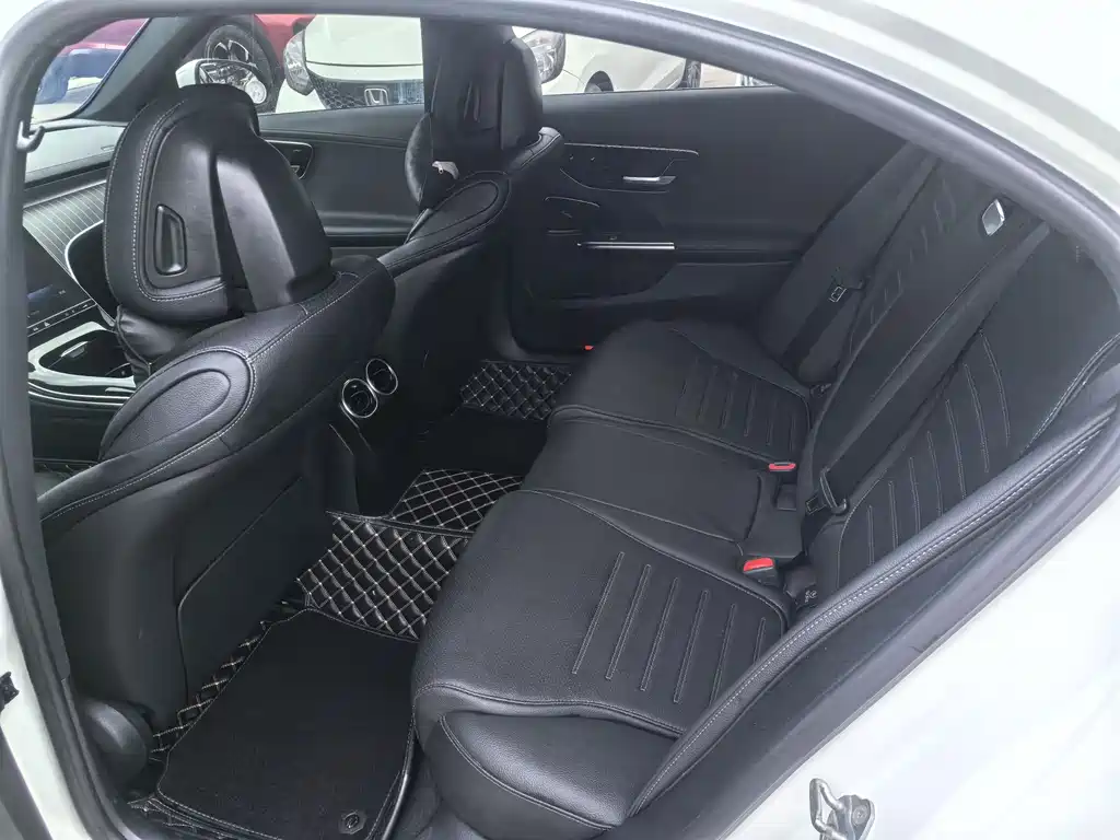 Mercedes-Benz C-Class 2023 C 200 L Sports Edition купить на сайте DeffCars