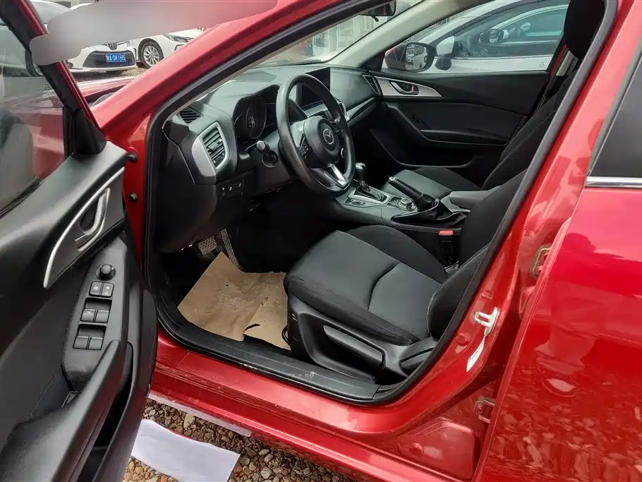 Mazda3 Angkesela 2017 Sedan 1.5L Automatic Comfort Type National V купить на сайте DeffCars