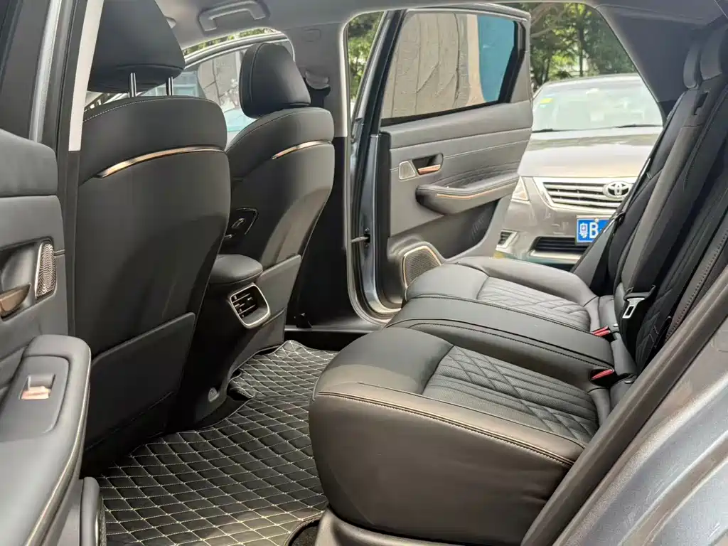 Baojun Xiangjing 2025 plug-in hybrid 140km luxury version купить на сайте DeffCars