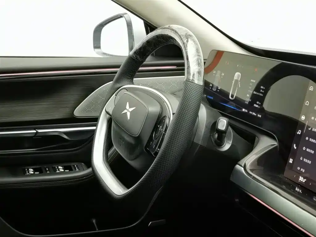 Xpeng P7 2022 480E купить на сайте DeffCars