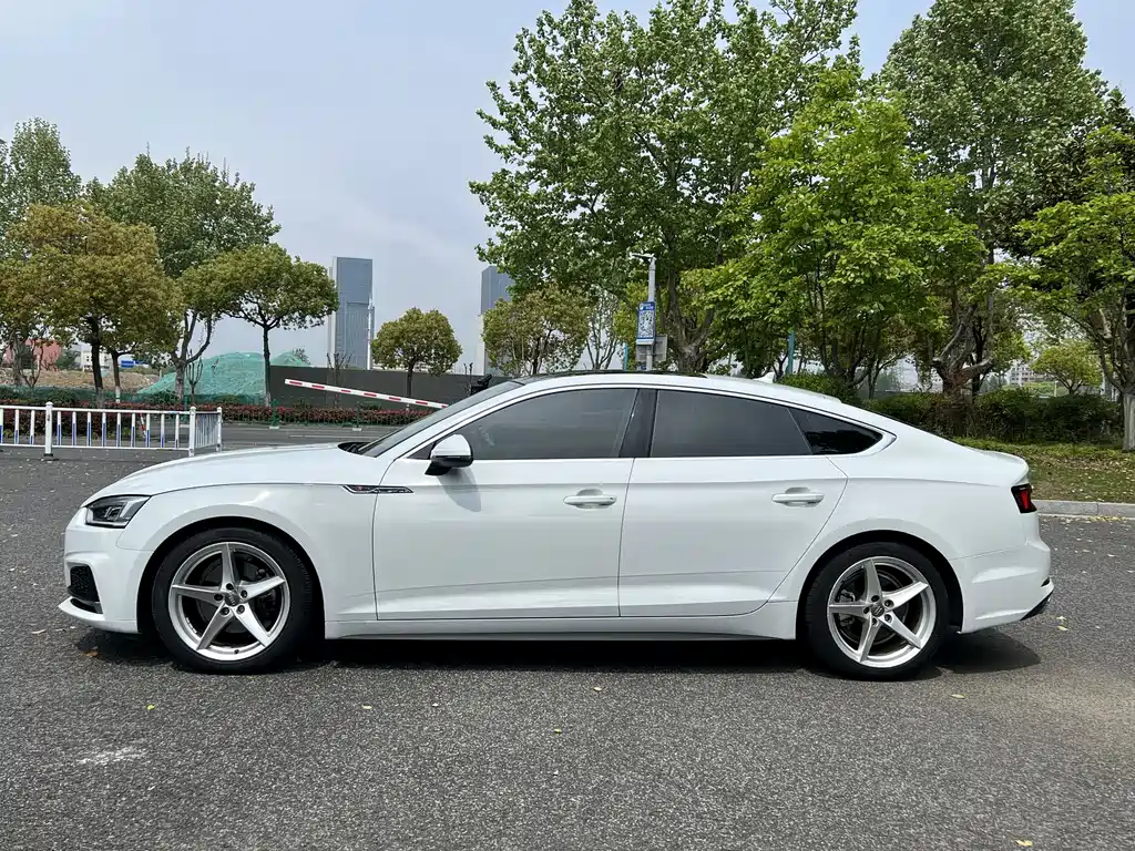 Audi A5 imported 2019 Sportback 40 TFSI fashionable model купить на сайте DeffCars
