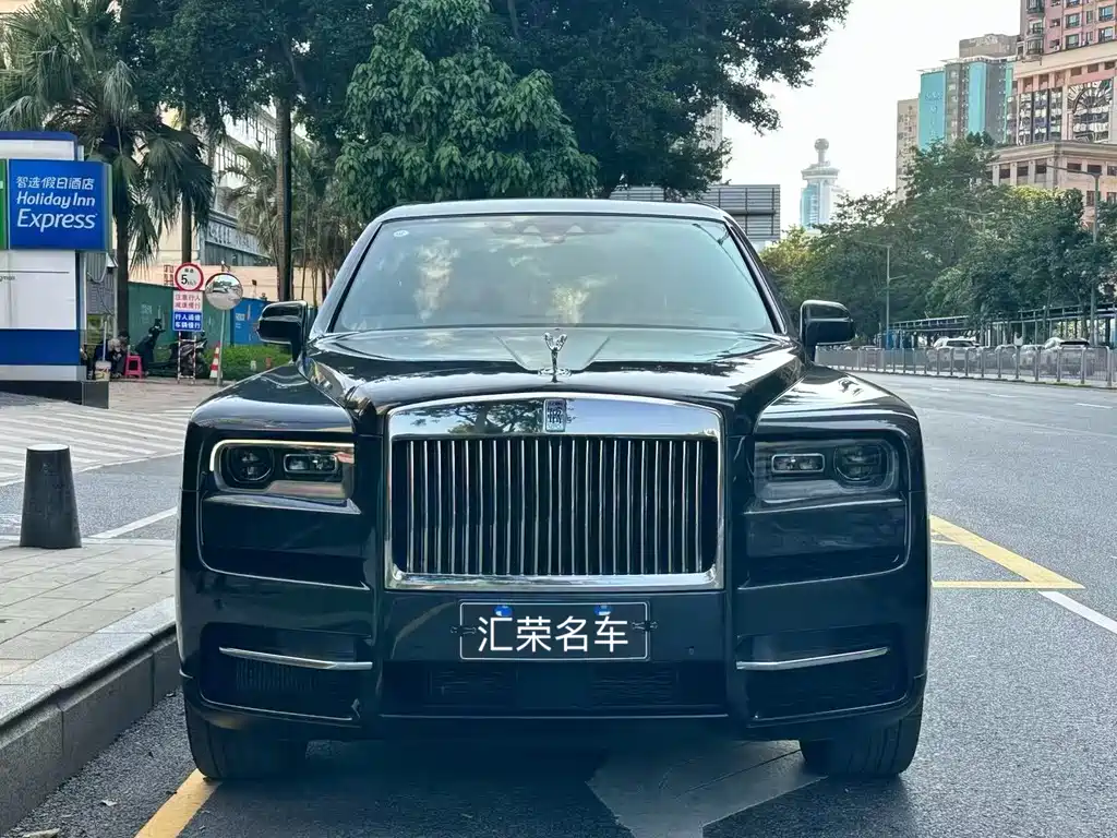 Cullinan 2018 four-seat version купить на сайте DeffCars