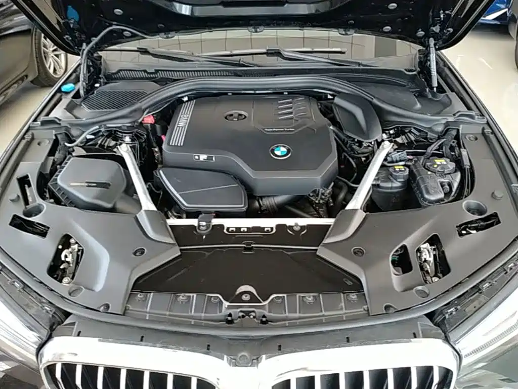 BMW 5 Series 2022 facelift 530Li leading M sports package купить на сайте DeffCars