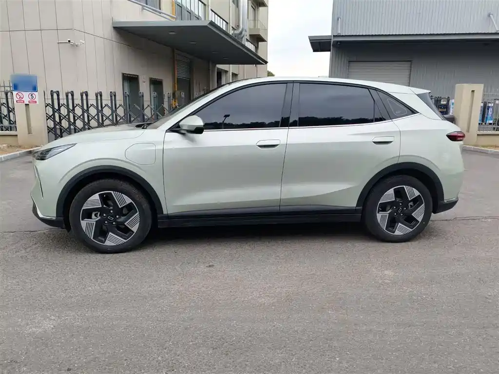 Yueyi 03 2025 565km Premium Edition купить на сайте DeffCars