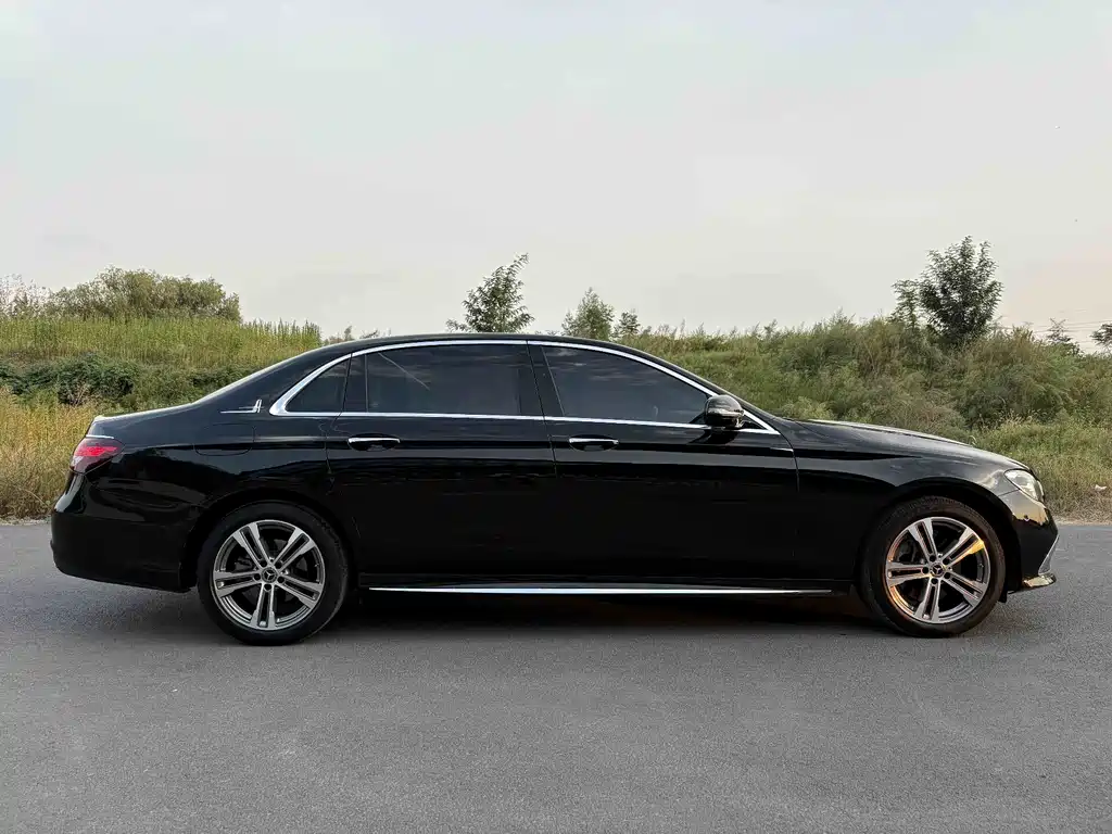 Mercedes-Benz E-Class 2022 Facelift 2 E 260 L Sports купить на сайте DeffCars