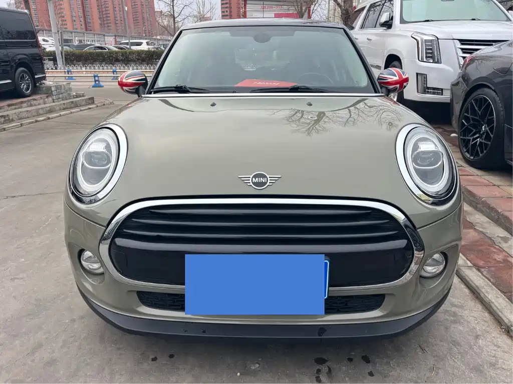 MINI 2018 1.5T COOPER Classic Five-Door Edition купить на сайте DeffCars