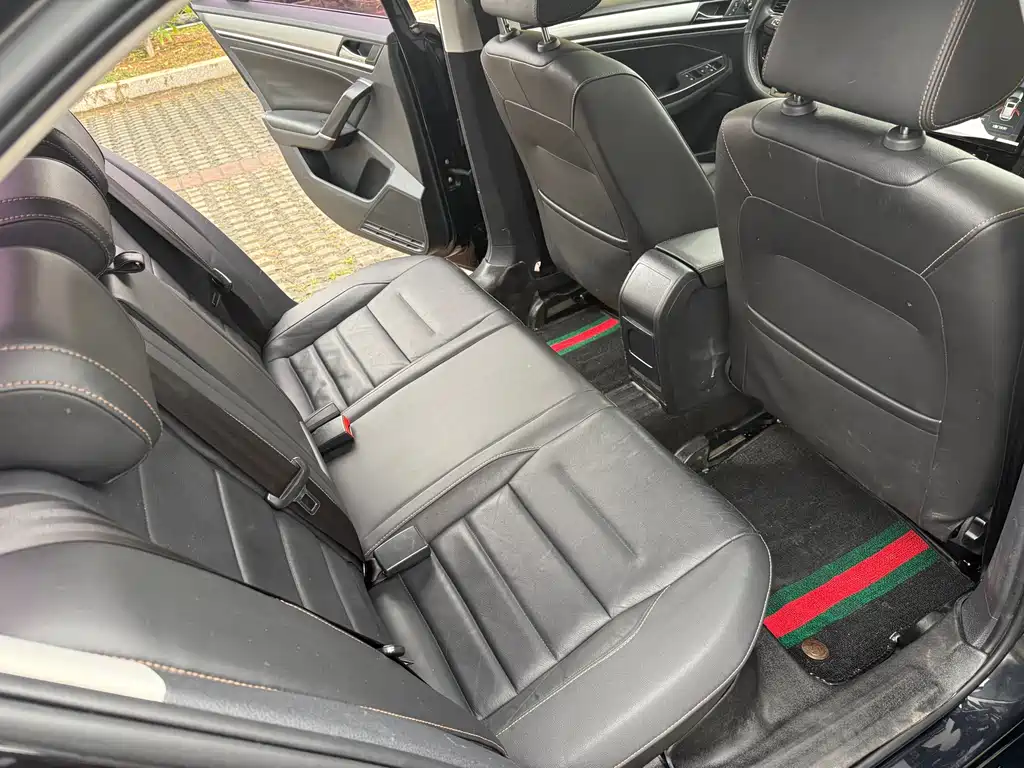 Bora 2018 1.5L automatic comfort model купить на сайте DeffCars