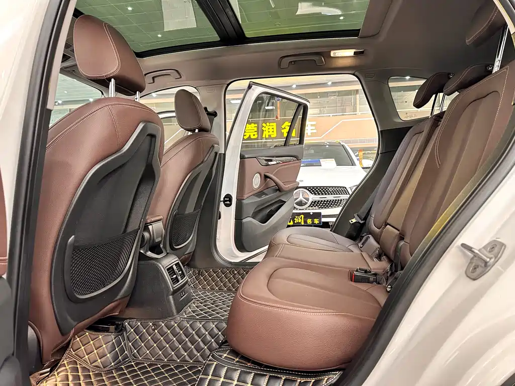 BMW X1 2022 sDrive25Li Leading Model купить на сайте DeffCars