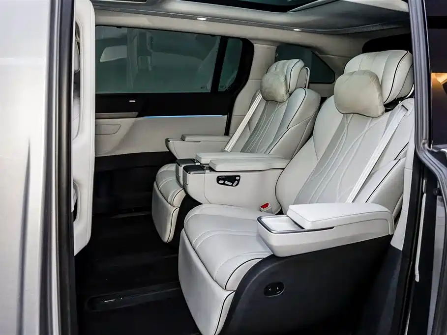 Xpeng X9 2024 640 four-wheel drive high performance Max купить на сайте DeffCars