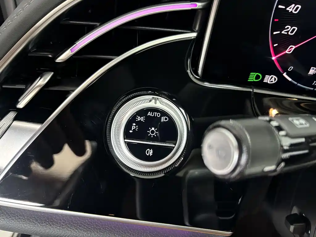 Mercedes-Benz E-Class 2025 E 300 L Luxury Sports Model купить на сайте DeffCars
