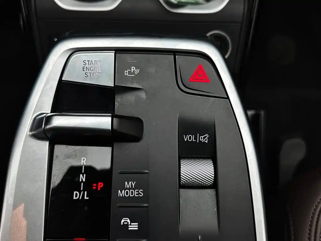 BMW X1 2023 sDrive20Li X Design Package купить на сайте DeffCars