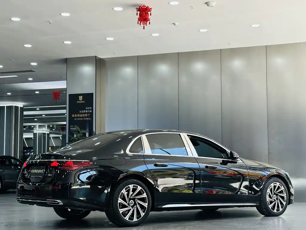 Mercedes-Benz E-Class 2024 E 300 L Luxury Model купить на сайте DeffCars