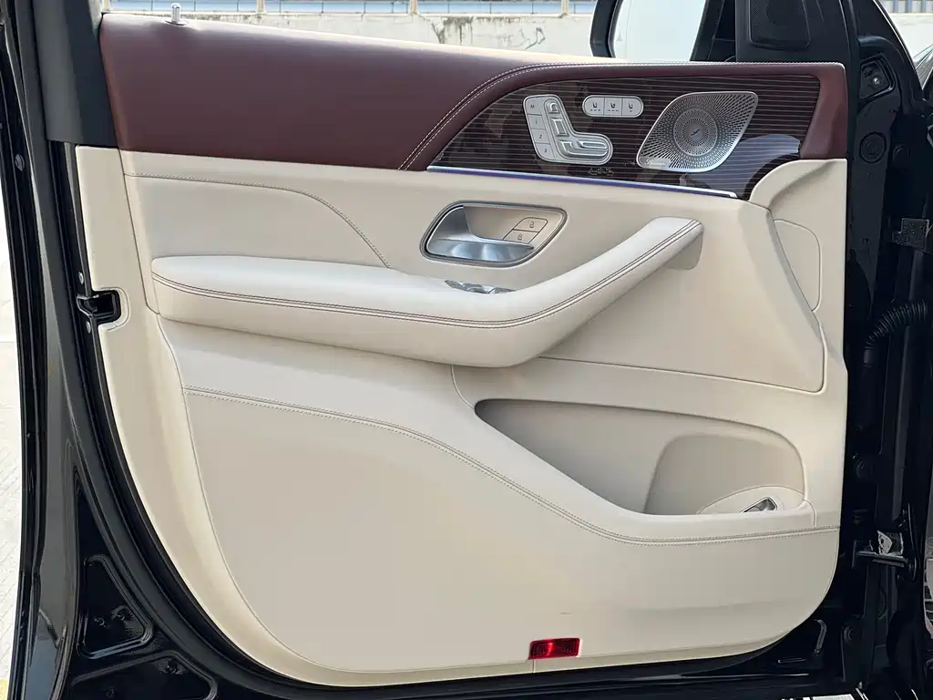 Maybach GLS 2022 GLS 480 4MATIC купить на сайте DeffCars