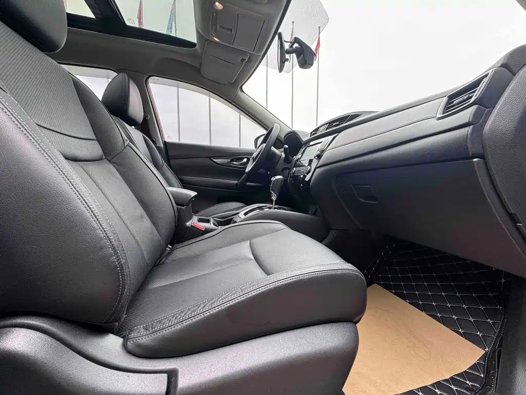 X-Trail 2017 2.0L CVT Comfort Edition 2WD купить на сайте DeffCars
