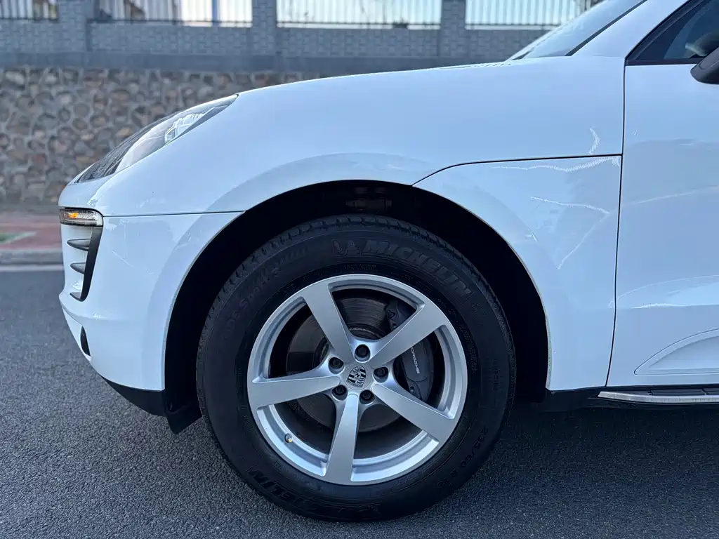 Macan 2016 Macan 2.0T купить на сайте DeffCars