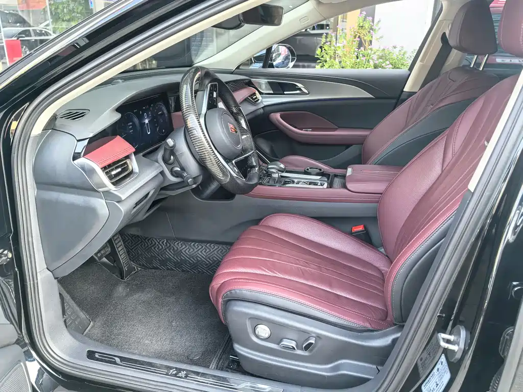 Hongqi H5 2023 2.0T Automatic Zhilianqichang Edition купить на сайте DeffCars