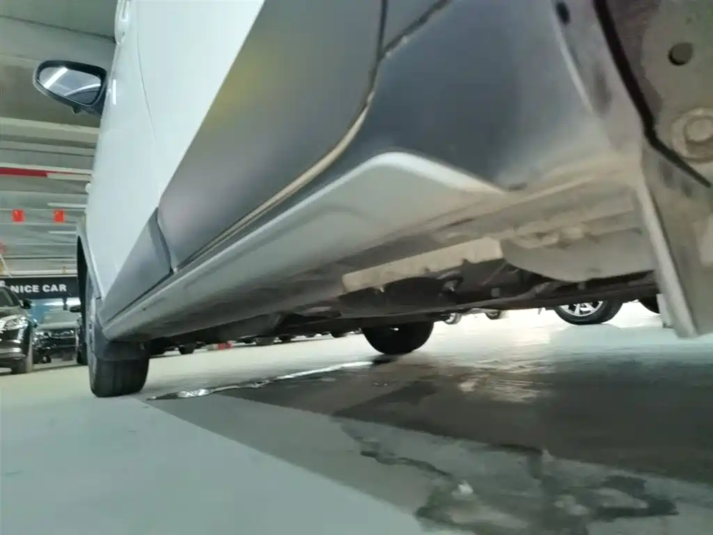 YARiS L Zhixuan 2020 Zhixuan X 1.5L CVT Deluxe Edition купить на сайте DeffCars