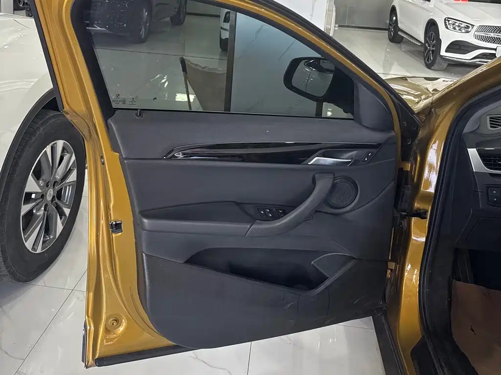 BMW X2 imported 2019 sDrive20i M off-road package National VI купить на сайте DeffCars