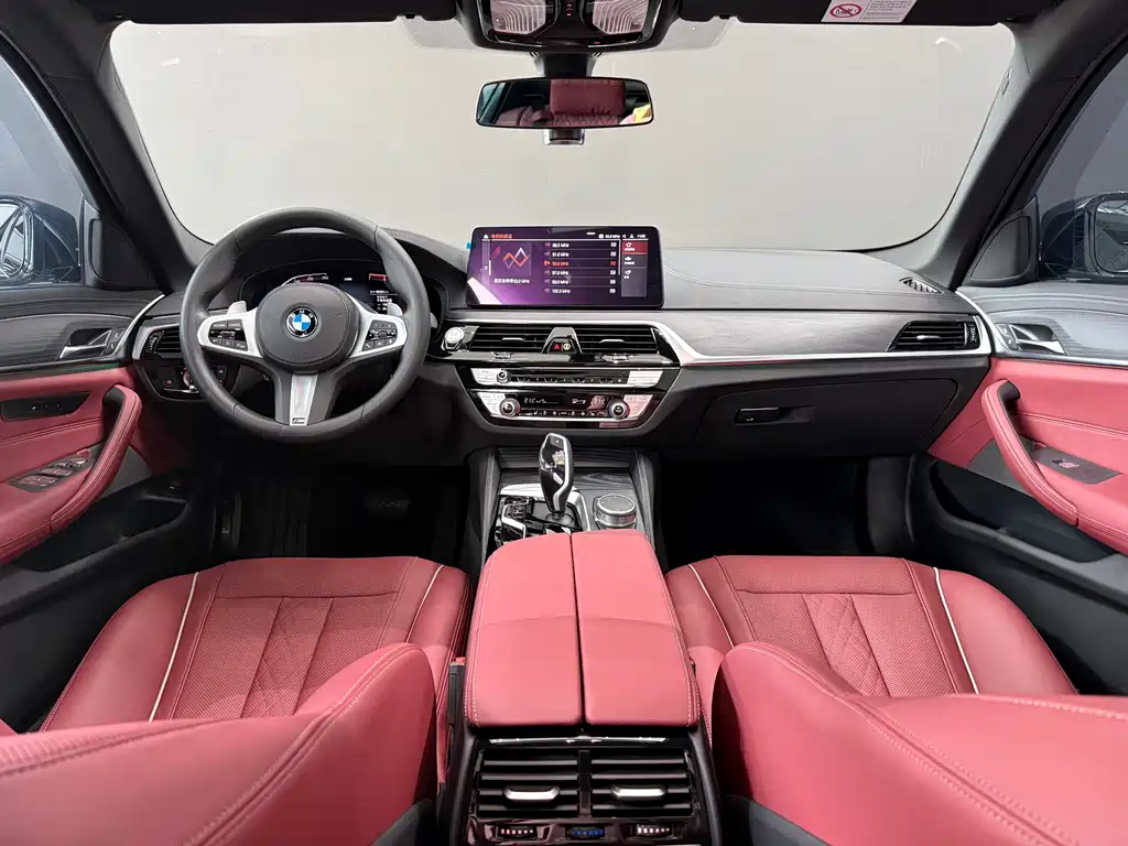 BMW 5 Series 2021 530Li Leading M Sports Package купить на сайте DeffCars